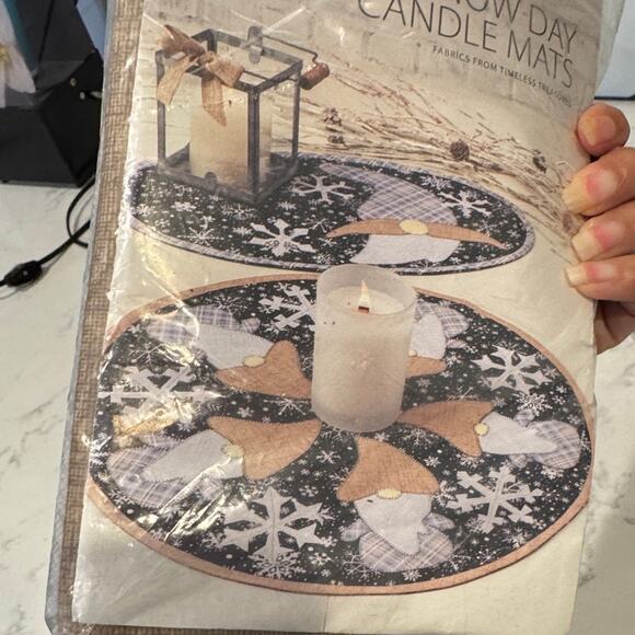 Annie's Holiday Quilters Club Snow Day Candle Mats Timeless Treasure gnome HQC25 - Picture 4 of 4